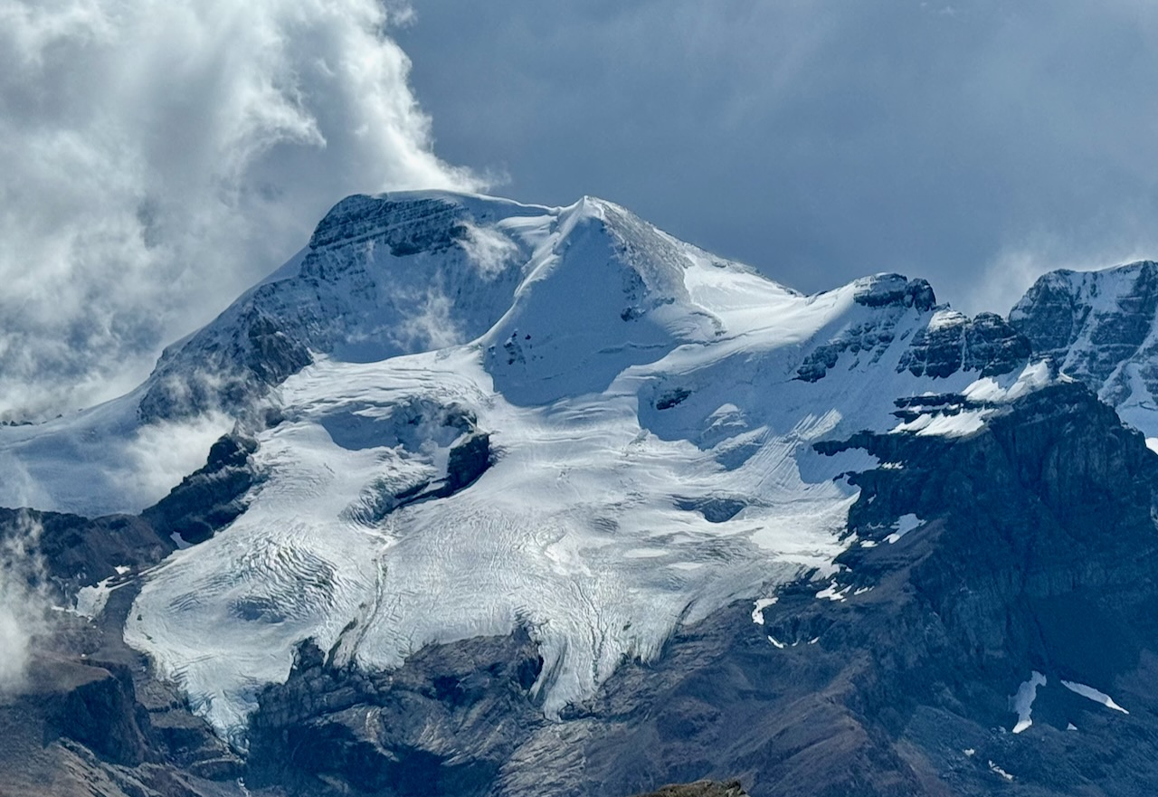 Mount Athabasca showing the North Glacier route